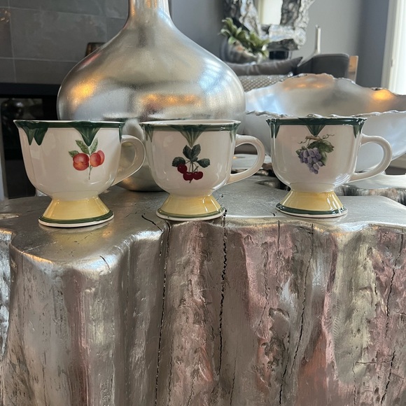 Set of three modern style, Gibson tea, mugs - Picture 12 of 17